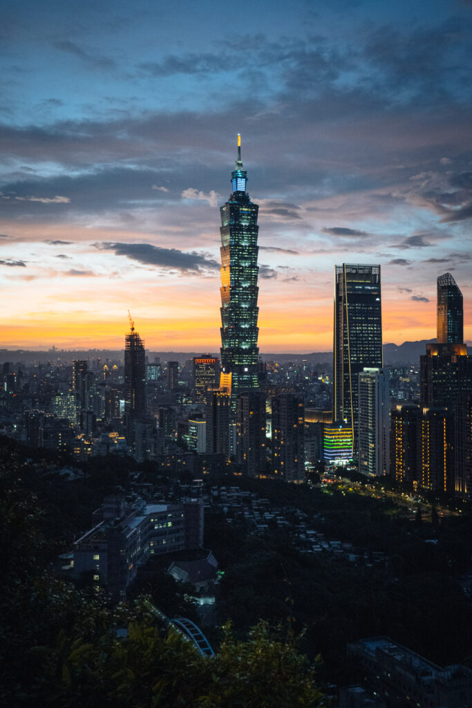 Ausblick auf die Hauptstadt Taiwan Taipei mit dem Taipei 101